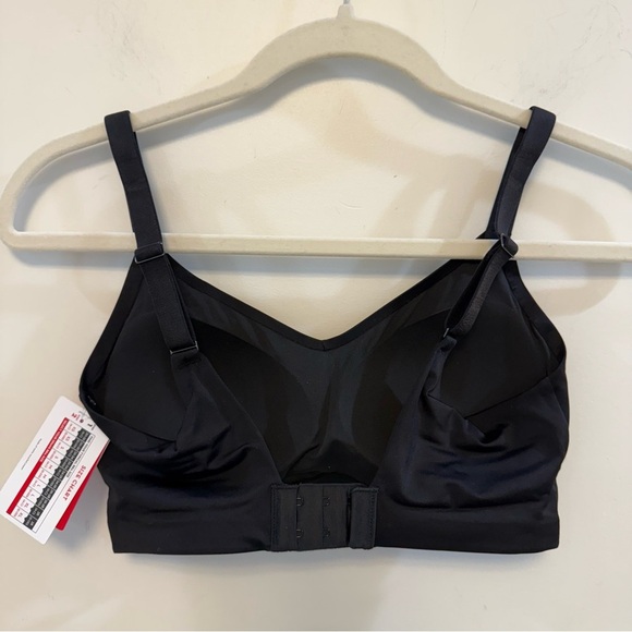 NWT SPANX All-in-one wireless bra - Picture 5 of 6